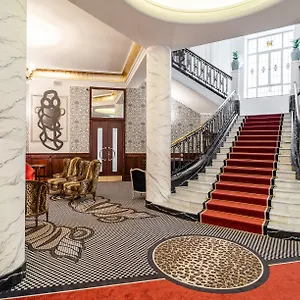 https://francuski.krakowhotelspoland.com
