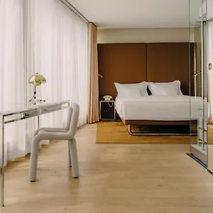 https://josef.praguehotelsweb.com