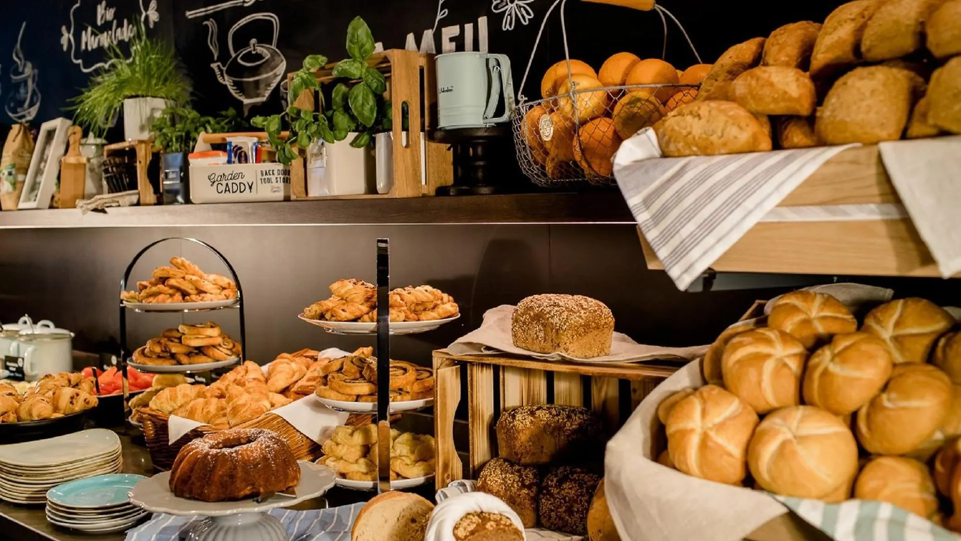 Motel One Berlin-Potsdamer Platz Hotel